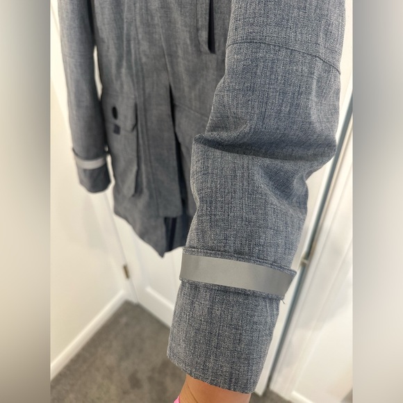 Helly Hansen Women’s Longyear Winter Parka - Picture 2 of 6